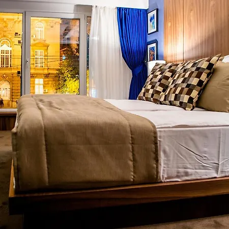 Nomad Luxury 4*