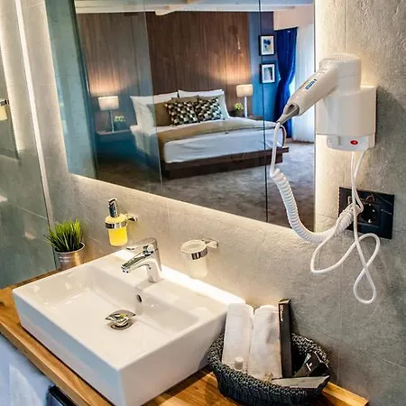 Guest house Nomad Luxury Belgrade