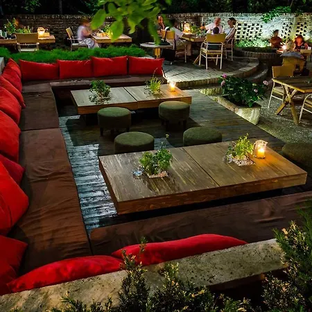 Nomad Luxury Guest house 4*