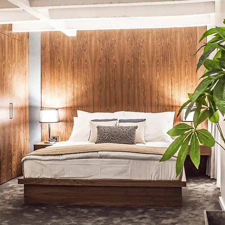 诺曼豪华套房旅馆