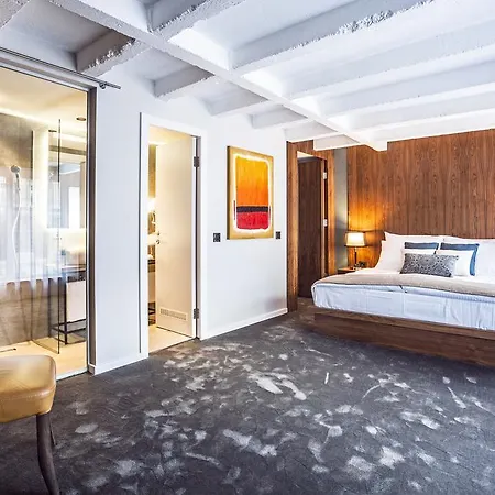 Nomad Luxury Βελιγράδι