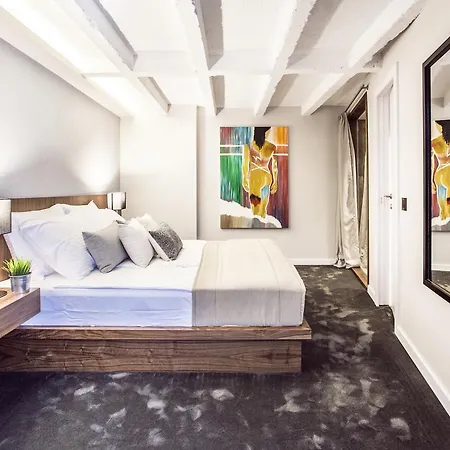 Nomad Luxury Πανσιόν Βελιγράδι