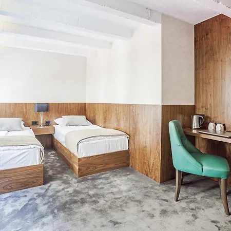 Nomad Luxury 4*