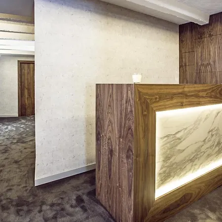 Nomad Luxury Guest house 4*
