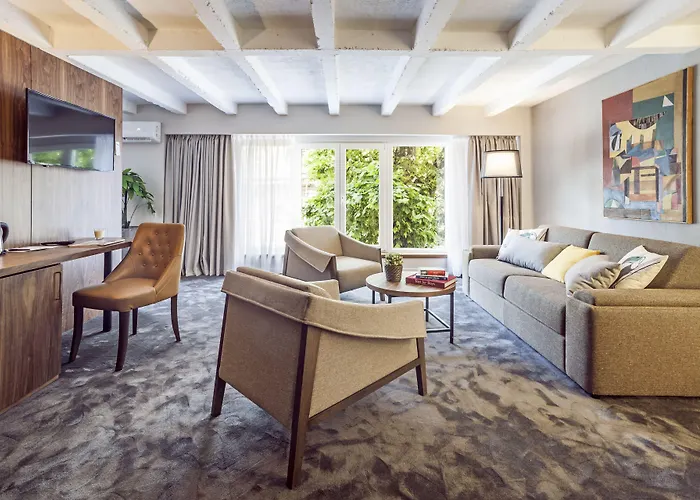 Pensión Nomad Luxury