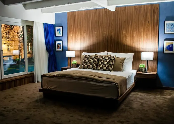 Pensión Nomad Luxury