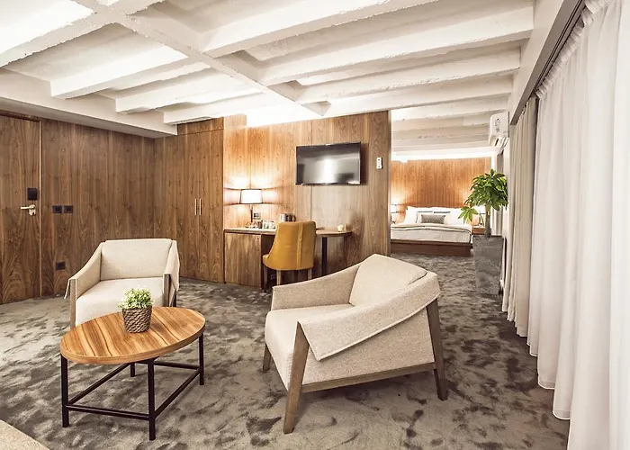 Nomad Luxury Pensión